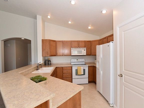 3rd image of 1448 W Stone Meadow Dr