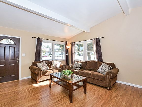 3rd image of 17566 E Covina Blvd