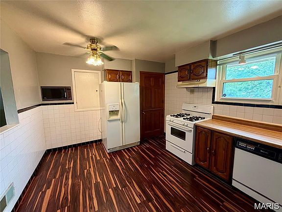 4th image of 1154 Reale Ave