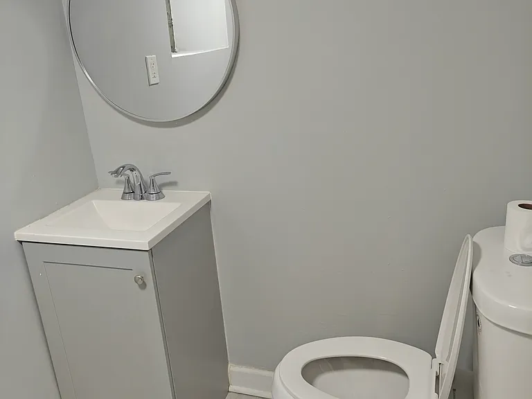 7405 S Princeton Ave #BASEMENT — Photo 15