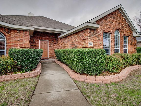 2nd image of 2501 Chapel Hill Dr