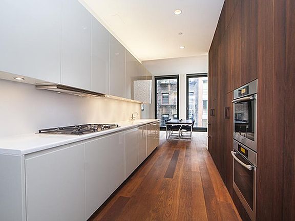 4th image of 40 Bond St APT 5C