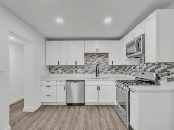 2121 N 28th Pl, Phoenix, AZ 85008