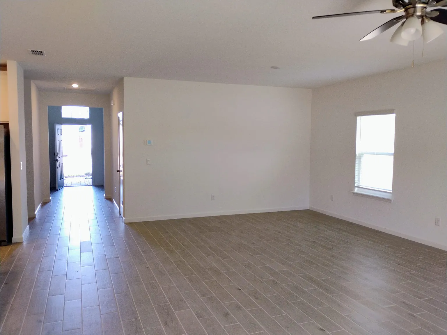 4 bed, 1943 sqft, $2,150 — Photo 4