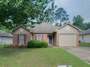 6033 N Pointe Dr, Columbus, GA 31909