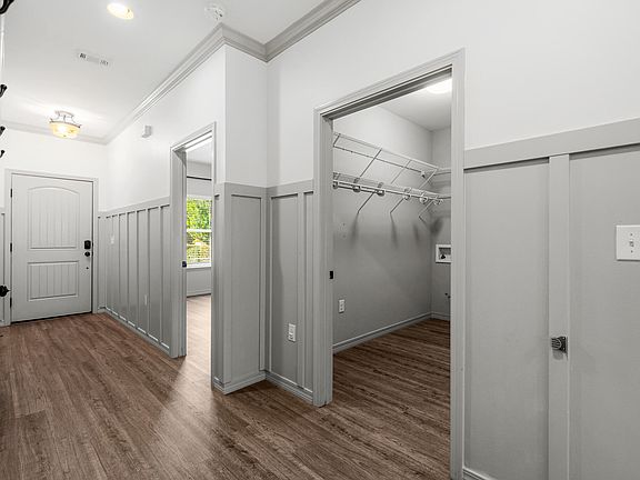 5th image of 1477 Cypress St