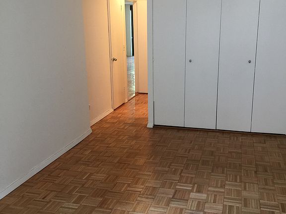 5th image of 347 W 57th St APT 6C