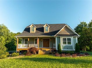 145 Laurel Creek Dr, Mount Airy, NC 27030