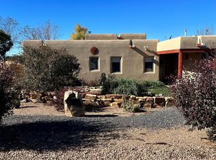 4 Enebro Pl, Santa Fe, NM 87508