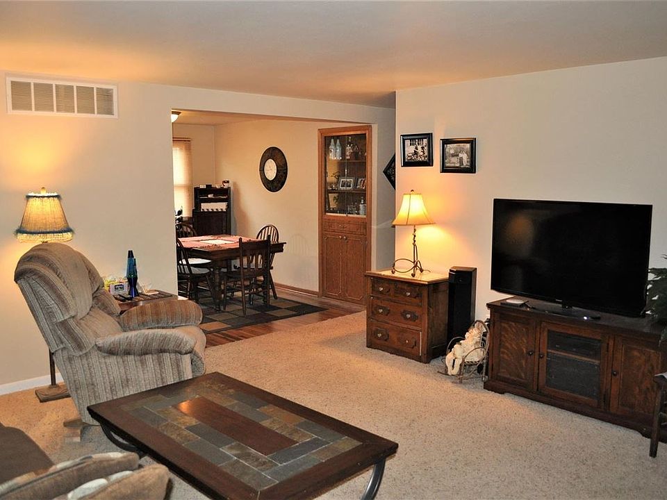 1516 Katers Dr, Green Bay, WI 54304 Zillow