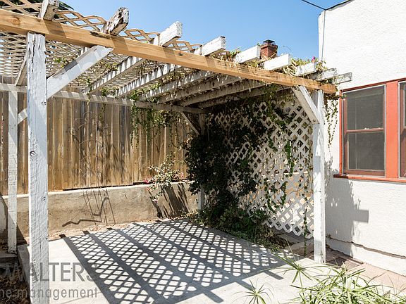 4th image of 3059 B St