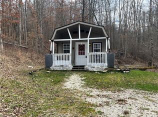 8284 Bay Rd SE, Carrollton, OH 44615