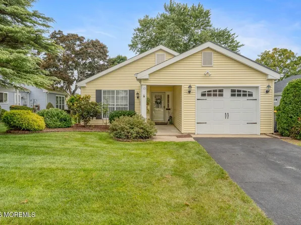 13 Turnbridge Row, Manchester, NJ 08759