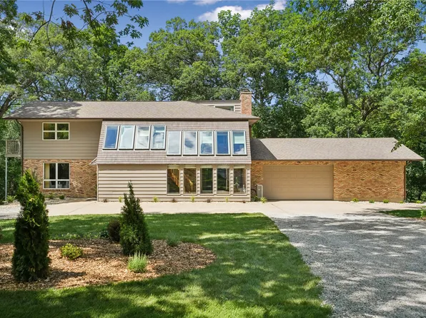 4408 Toad Rd NE, Iowa City, IA 52240