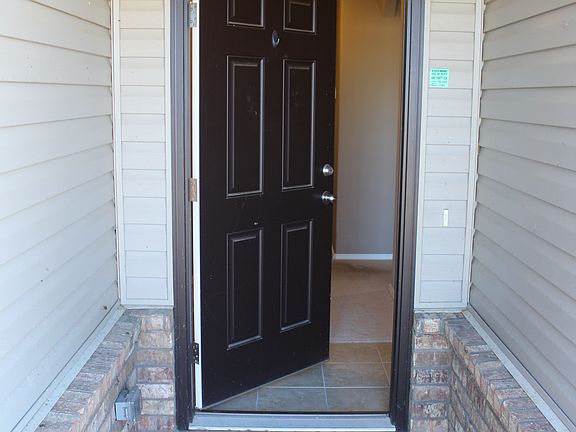 3rd image of 1259 S Splash Dr