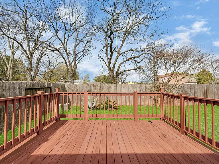 2626 Orchard Creek Ln — Photo 39
