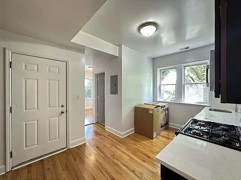 3428 W Parker Ave #3 — Photo 6