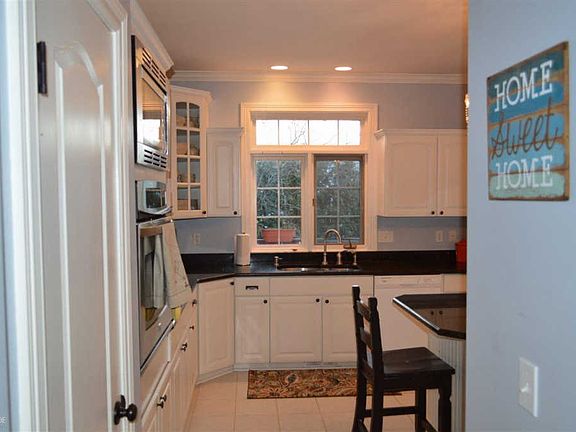 5th image of 997 Hidden Valley Dr