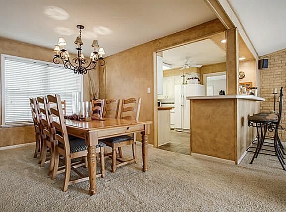 3rd image of 106 Noweta Pl
