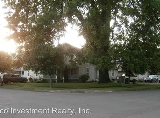 406 4th St APT 2, Springfield, OR 97477