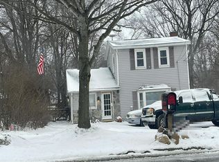 235 S Vosper St, Saranac, MI 48881