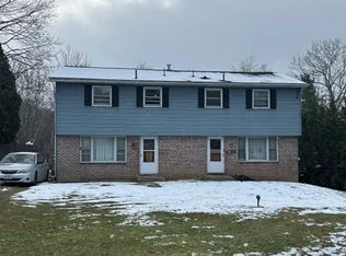 136-138 Meeker Rd, Vestal, NY 13850