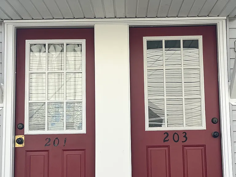 201 N Hamilton St #203 — Photo 3