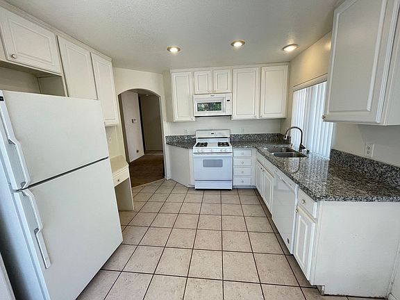 4th image of 9320 Canalino Dr
