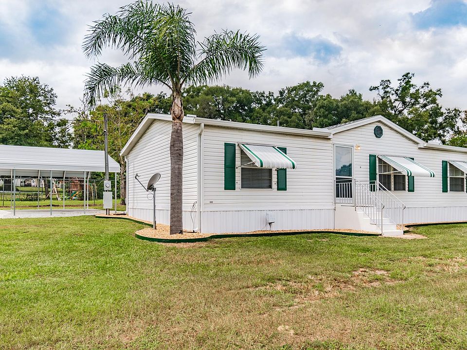 Exterior Front/Carport