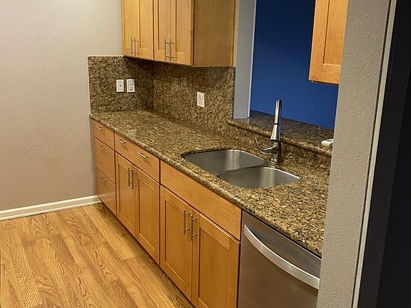 3rd image of 17408 NE 45th St APT 175