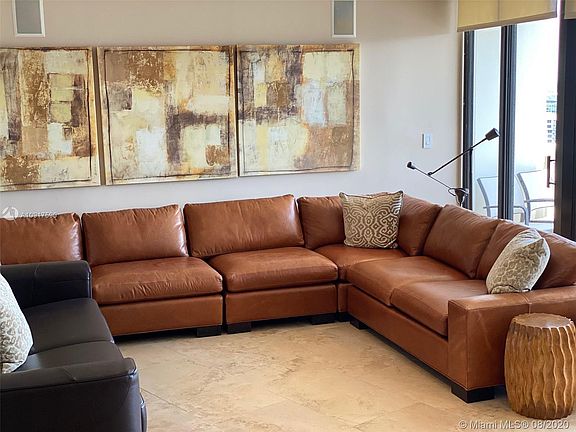 2nd image of 1000 NE Island Blvd #2905