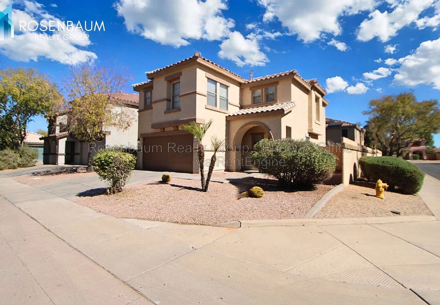 3 bed, 2.5 bath, 1577 sqft, $2,095 — Photo 2