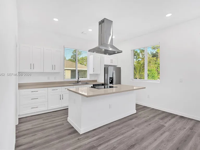 719 Little Rock St E — Photo 17