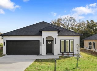 310 Outboard Dr, Mabank, TX 75156