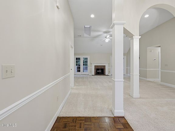 3rd image of 1706 Darian Drive