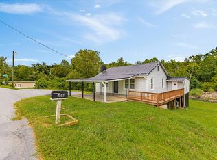 858 Old Beaver Creek Rd, Bluff City, TN 37618