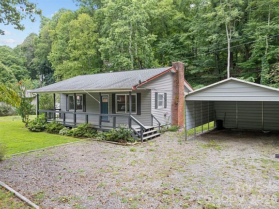 5th image of 17 Forest Dr