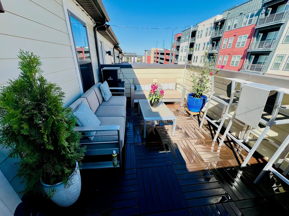 Private Terrace on 4th Floor - 3609 Sentinel Dr