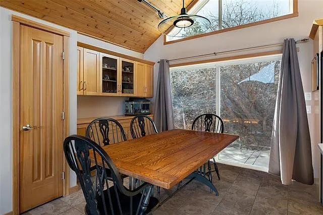 138 Timberline Rd — Photo 10