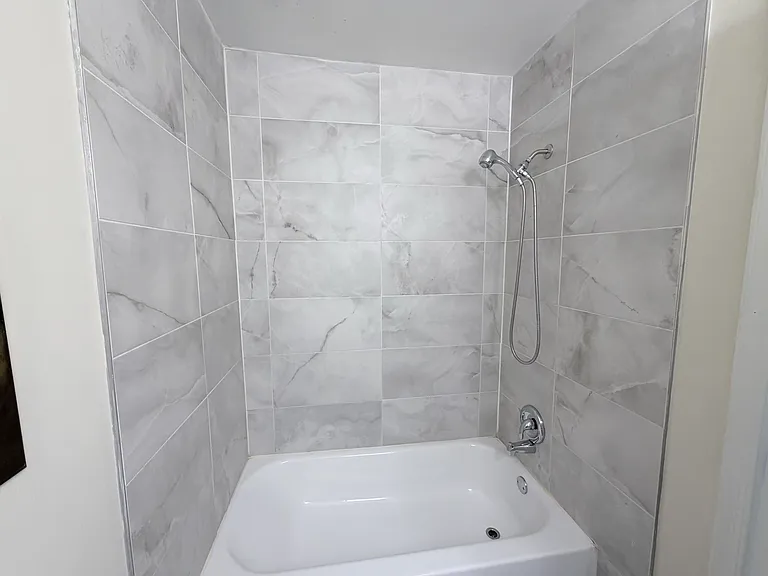 4054 Hanson Oaks Dr — Photo 18