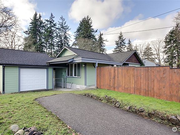 2nd image of 6412 Steilacoom Boulevard SW