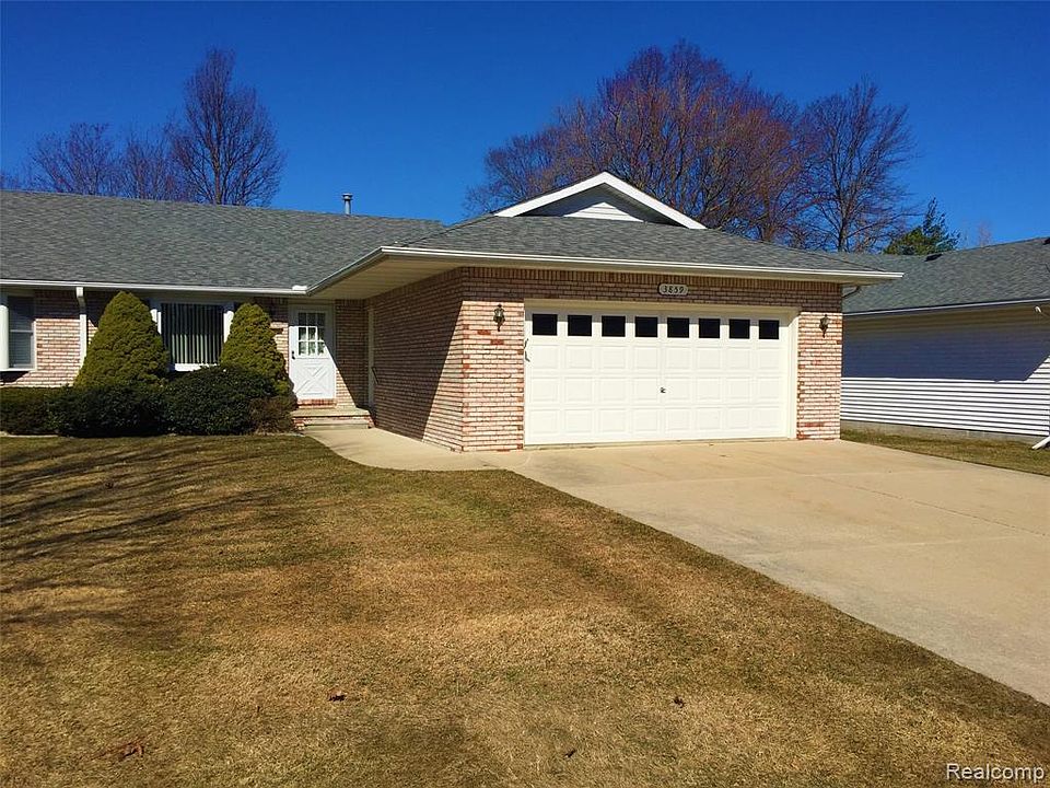 3859 Butternut Ct Port Huron Mi 48060 Zillow
