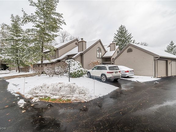 2nd image of 1173 Red Tail Hawk Ct Unit 5
