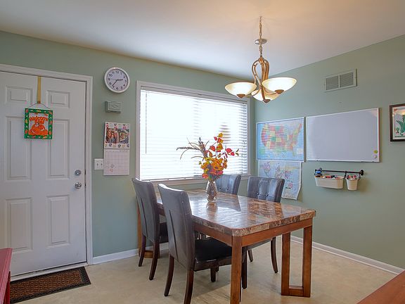 3rd image of 26419 Sanajo Ct