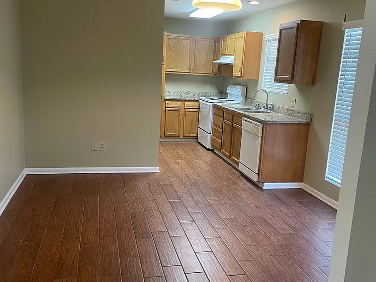 1508 Cooktown Rd — Photo 4