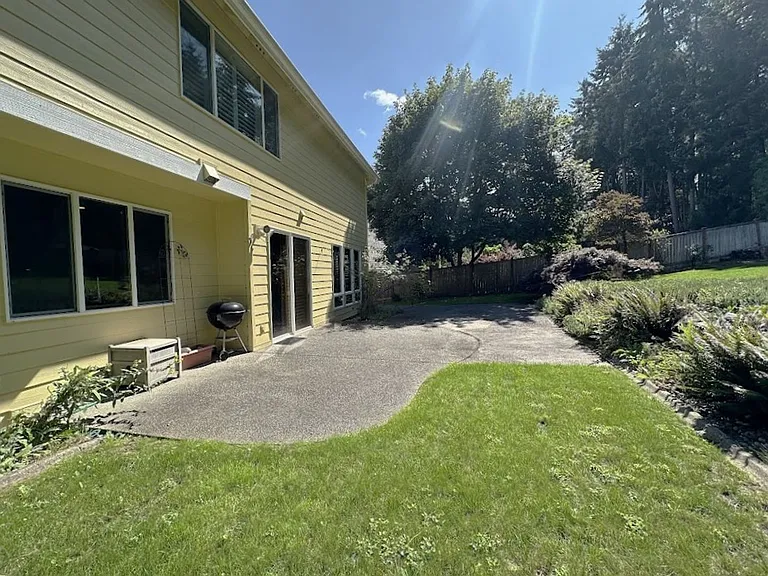 2424 22nd Avenue Ct NW — Photo 38
