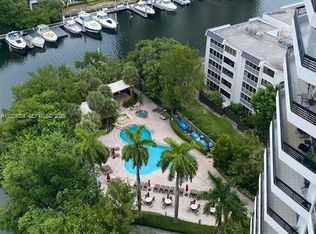 Mystic Pointe, Aventura, FL 33180