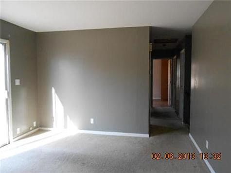 4th image of 644 N 84th St