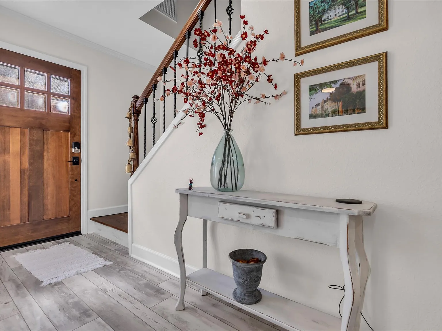 2 bed, 2.5 bath, 1472 sqft, $2,300 — Photo 2