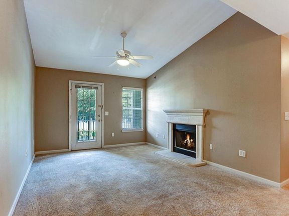 5th image of 23615 Bahama Pt APT 1422